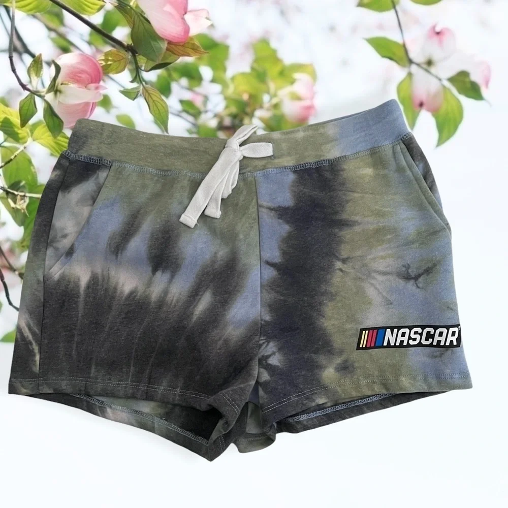NASCAR Daytona Tie Dye sweater and short set - Picture 9 of 10